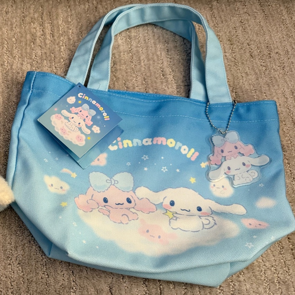 Sanrio Cinnamon roll tote and pin set